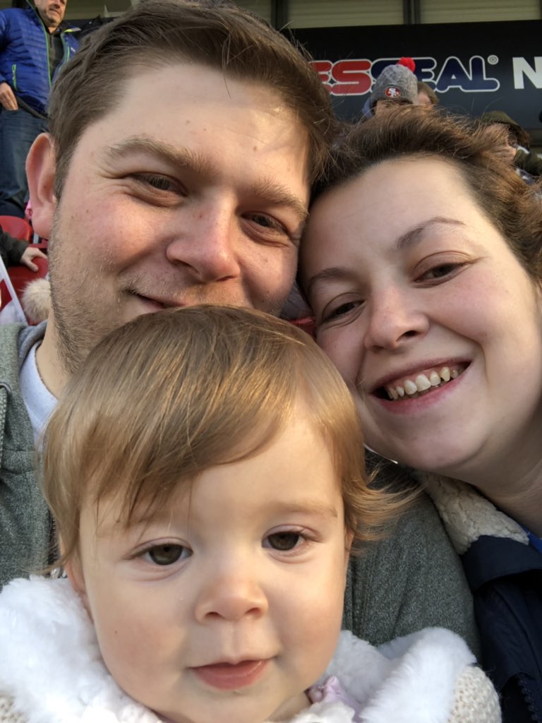 TheOneLynsizzle's tweet photo. #Lionesses Evie’s first football match, come on England!! https://t.co/AHo3NjolgF
