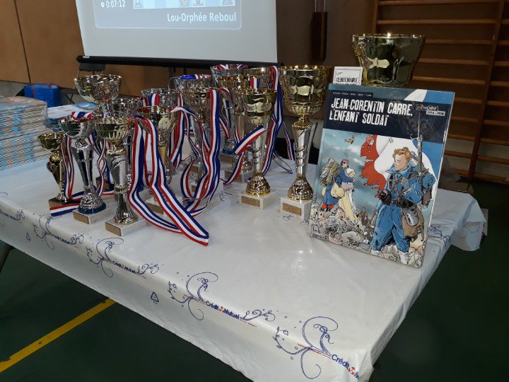 CRMLEchecs's tweet image. Premier étape du circuit rapide jeunes du comité #rhone #lyon #echecs. Des prix a la hauteur de la date symbolique du jour #centenaire #11novembre #armustice.