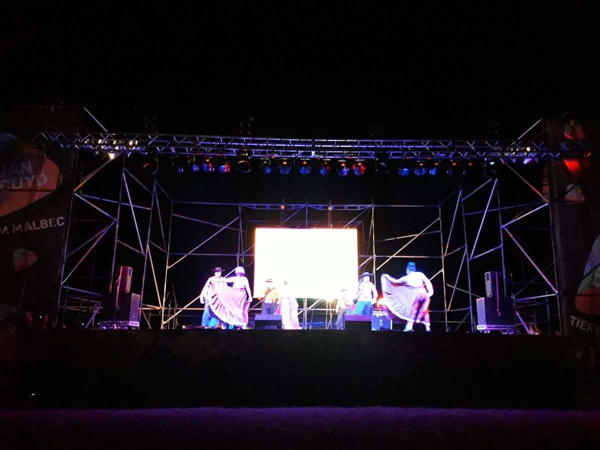 Acsetien's tweet image. Vendimia en Potrerillos!
#vendimiasdistritales