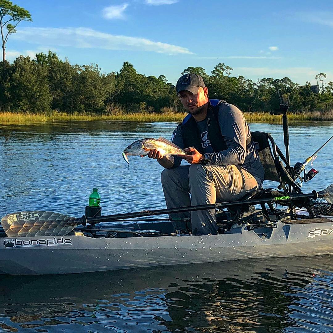 WernerPaddles's tweet photo. Veteran Seth Dalton has served our country for the past 11 years in the Air Force. He's been to Iraq, Afghanistan and Kuwait in the line of duty. He also loves to fish and we are proud that he is a part of our Pro Staff. Thank you to all Veterans for your service. #Paddle4Fish https://t.co/kEuouwPzU9