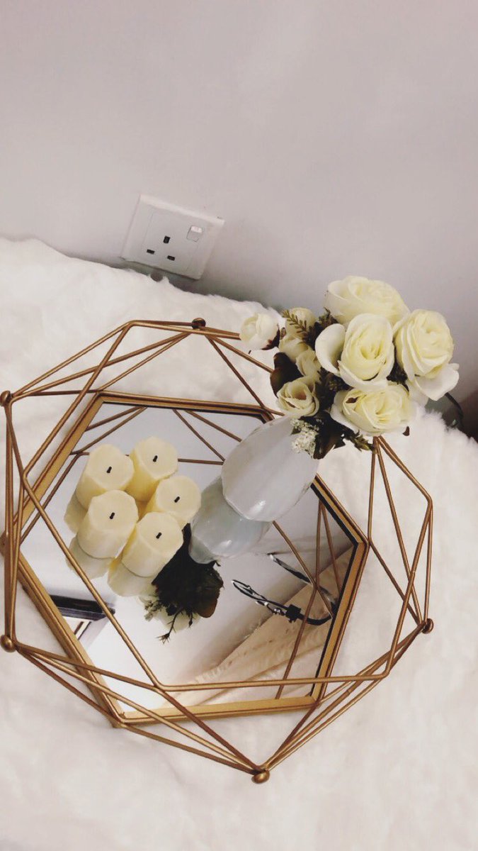 A_central_and_D's tweet photo. 😍 Unique Gold mirrored decorative trays are very much available to order in two diff sizes.
•Details•
Size and Prices
Bigger size - 12500
Medium size - 10500
#artcentralanddecor #interiordecor #decorideas #decorstyling #decoraccessories #decoraccents #decoraccentpieces #diy https://t.co/IQLcFUBEUe
