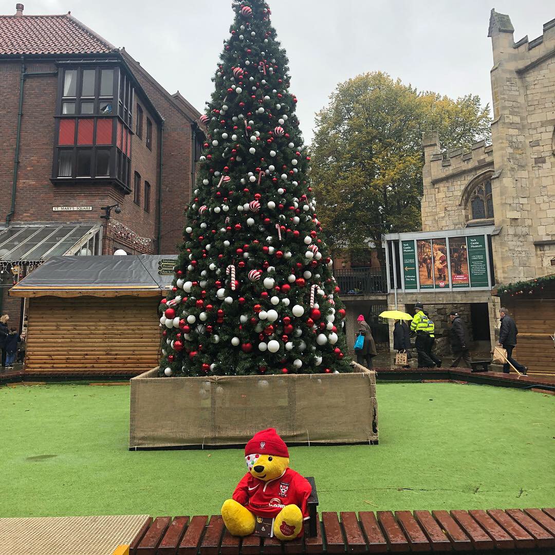 lucyalexandra's tweet image. #passthepudsey #bootsopticians #york