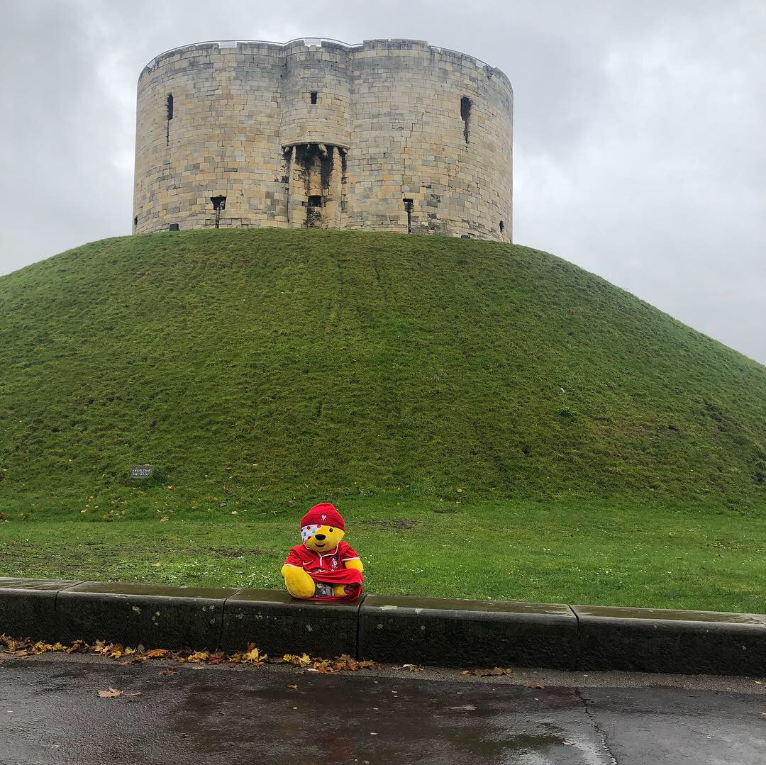 lucyalexandra's tweet image. #passthepudsey #bootsopticians #york