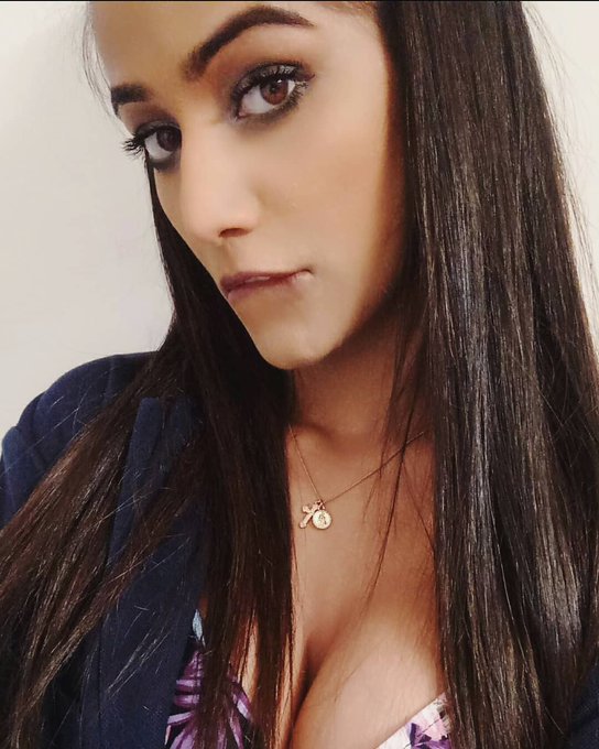 Retweet if you like my selfie :) https://t.co/saPR58ri3M<a href="/tag/cwc19"class="tags"><span>#cwc19</span></a>