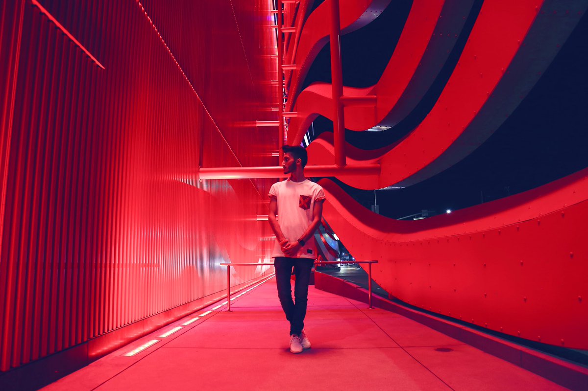 ihussd's tweet photo. It’s all about RED ♥️ https://t.co/7WrnGqWB7h