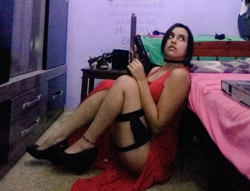 GamesAndMore7's tweet photo. Vídeo novo de hoje #cosplay de #AdaWong 

Assiste lá 👉 https://t.co/I2x1Pvt6Qm https://t.co/7ZzUX4CojR