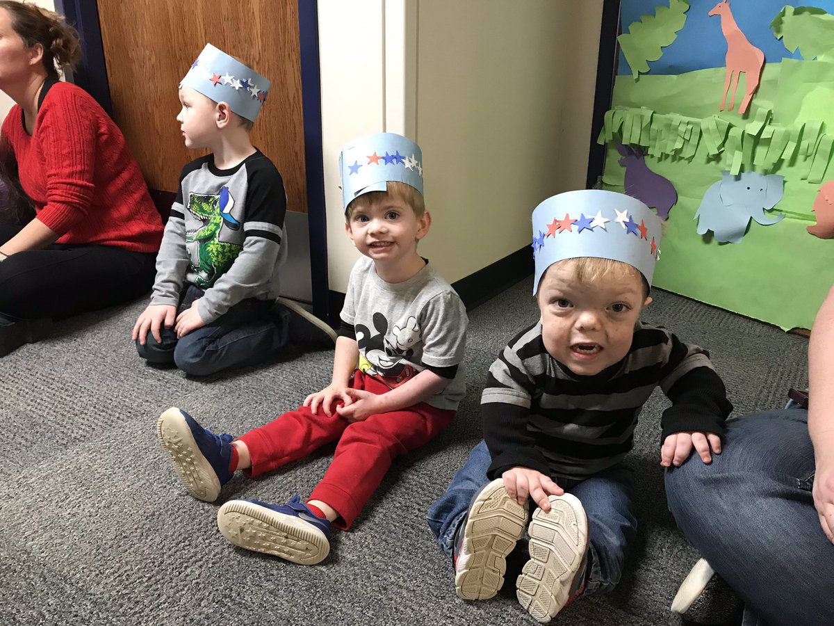MsHadleysClass's tweet image. Happy Veterans Day to all the men and women who have served so bravely! Zoey’s shirt says it best, because of you we are ‘Free to be Me!’