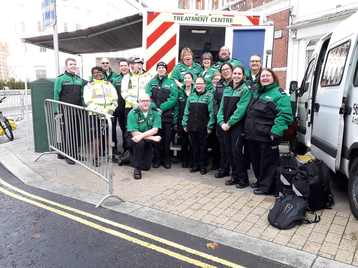 Some of the volunteers today at Bristol Cenotaph providing First Aid. Thanks - great teamwork - @centralswsja #mysjaday
