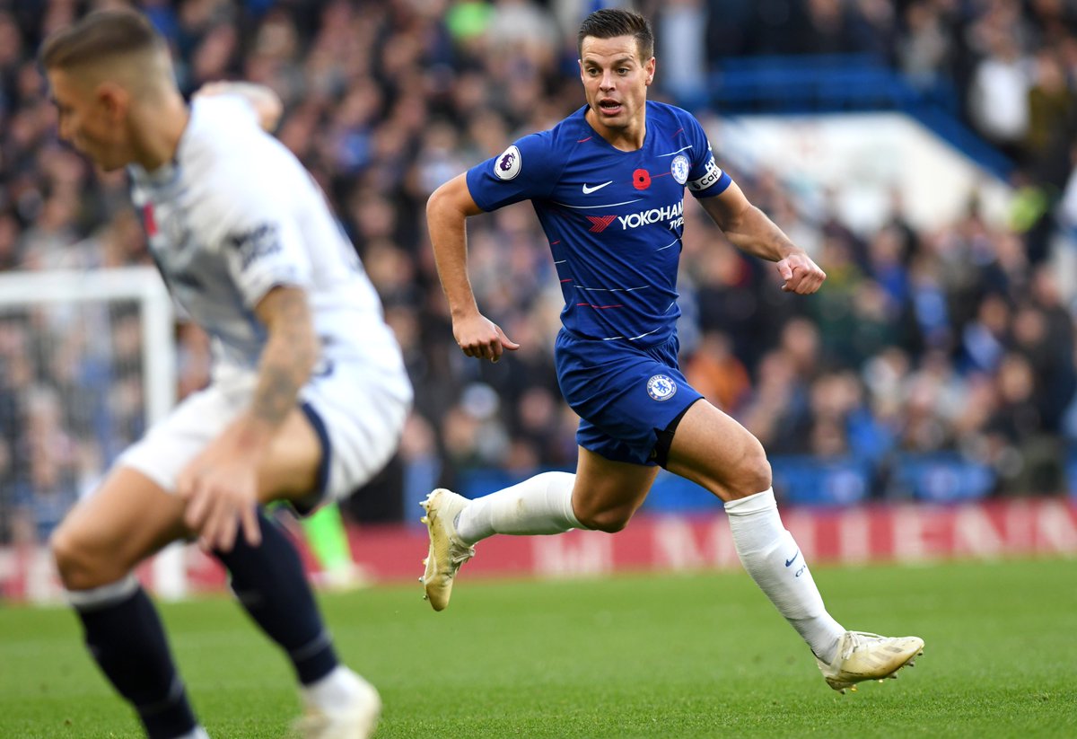 ChelseaFC's tweet photo. Maurizio Sarri has delivered his half-time team talk and we are ready for the second half! 💪

COME ON CHELSEA! #CHEEVE https://t.co/GGOnTRC0xe