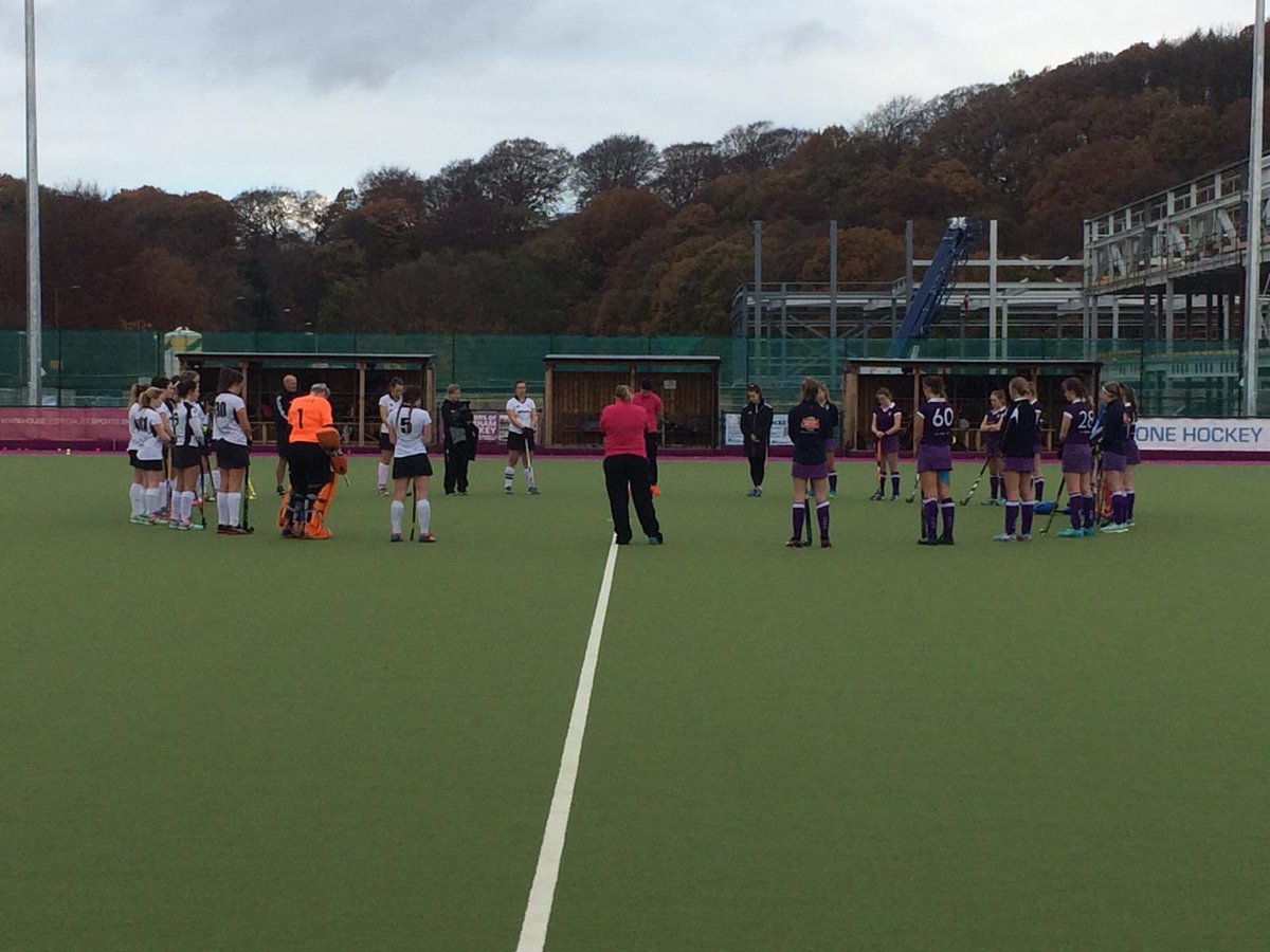 A moment in our lives to honour those who gave their lives for our freedom 
#lestweforget #thankyou #remembrance