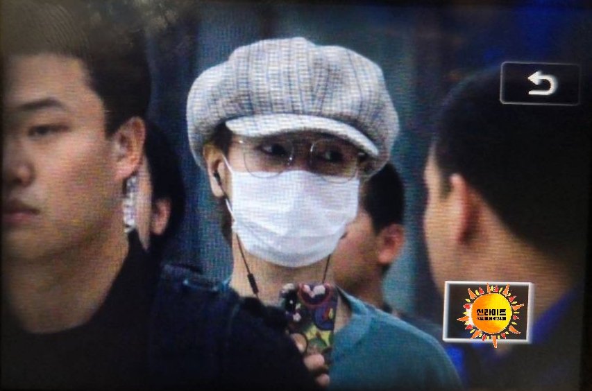 Sunlight2408's tweet photo. 플뷰 181111 방콕에서 출발 #SuperShow7 in Bangkok #예성 #Yesung #슈퍼주니어 #SuperJunior #SS7EncoreinBKK 잘가세요. 담에 만날수있으면 또 만나요 https://t.co/uWlcJUTugL