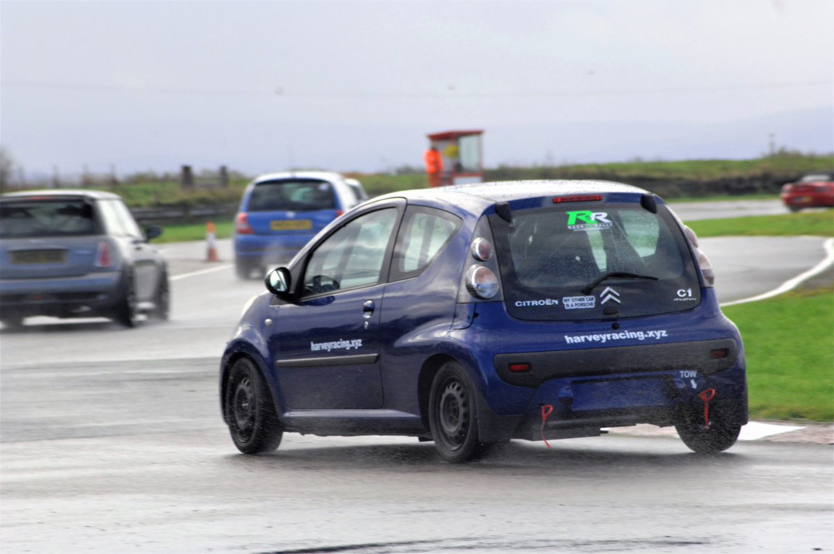 RussLcv's tweet photo. plenty of spray & 'eyes' wide awake!
#citroen
#c1racingclub
#citroenracing
#c1challenge
#citroenc1
#becauseracecar https://t.co/MtpWm7GLQV