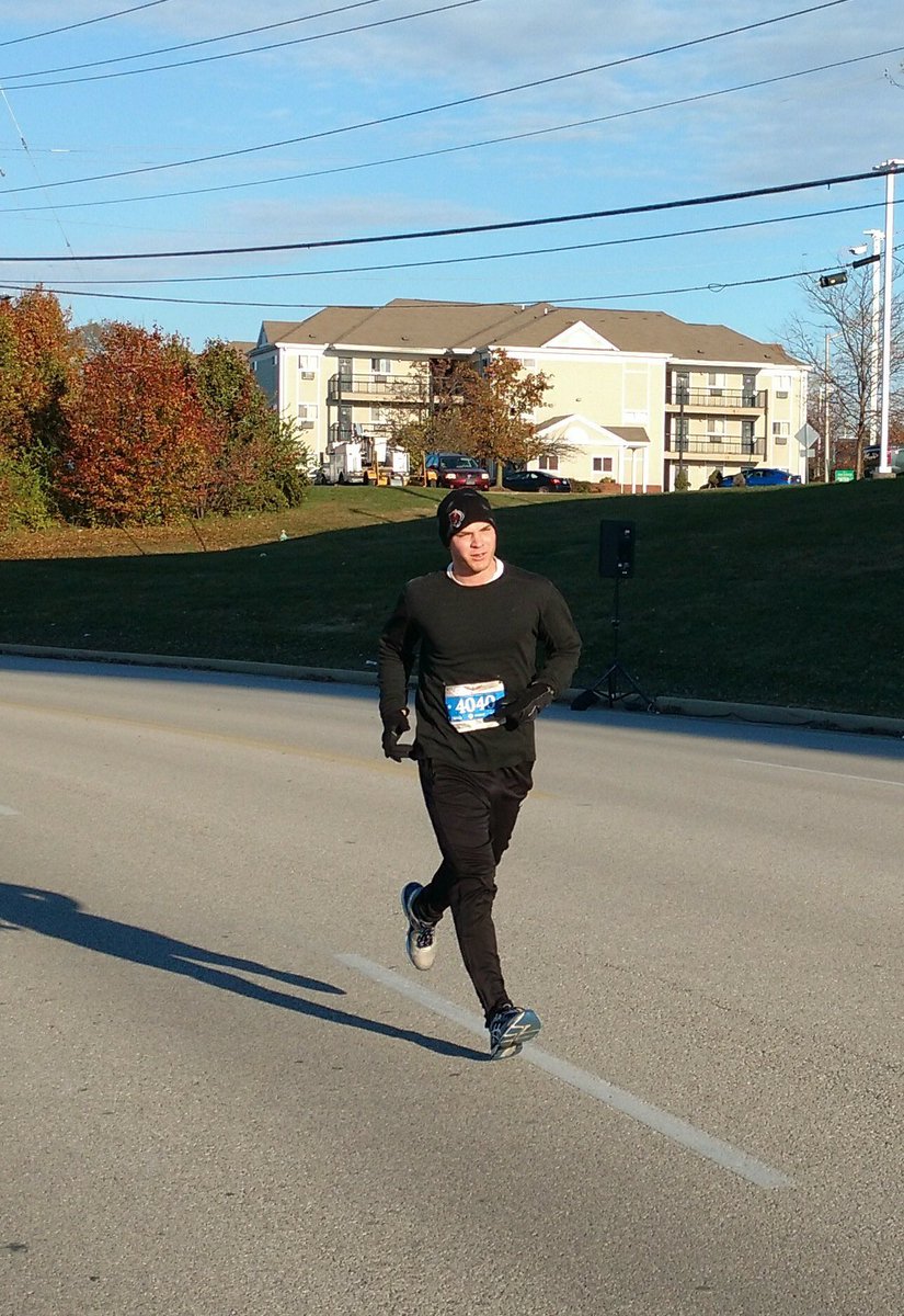 MichelleSvec's tweet photo. Grateful to be able to run #HonorRunHalf Grateful to our brave US veterans #VeteransDay Grateful to Andrew for being my relay partner! Thank you to @StElizabethNKY for sponsoring! https://t.co/H414cjMWBM