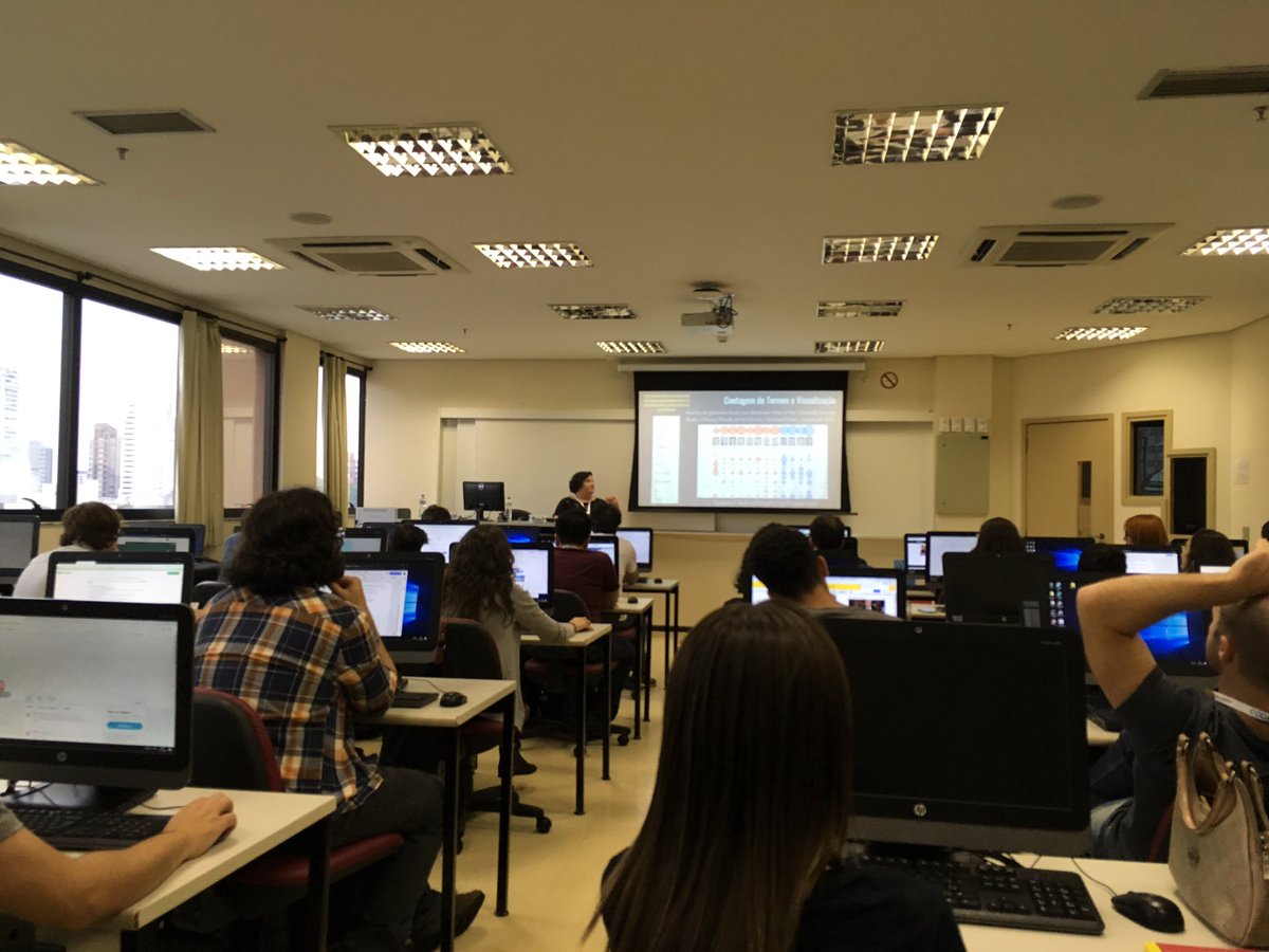 rfsaldanhario's tweet photo. Jornalismo de dados e saúde no #CodaBR18 Programa de Pós-Graduação em Comunicação e Informação em Saúde #Fiocruz #ICICT #PPGICS https://t.co/3I0NxW0mqs