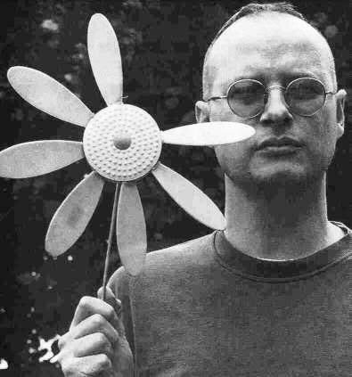 Happy 65th Birthday to Andy Partridge of XTC. 

Thanks for all the tunes! 