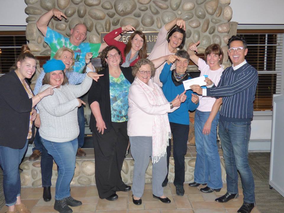 RowCure's tweet photo. This week @RFTC_Seattle committee awarded their record setting donation of $126k to @KomenPugetSound.  2018 was their 18th annual event and to date have generated $1.1 milllion for @SusanGKomen. So proud of  all our events for supporting Komen's research. WE WILL END THIS #RFTC25 https://t.co/dnkiPBFDiZ