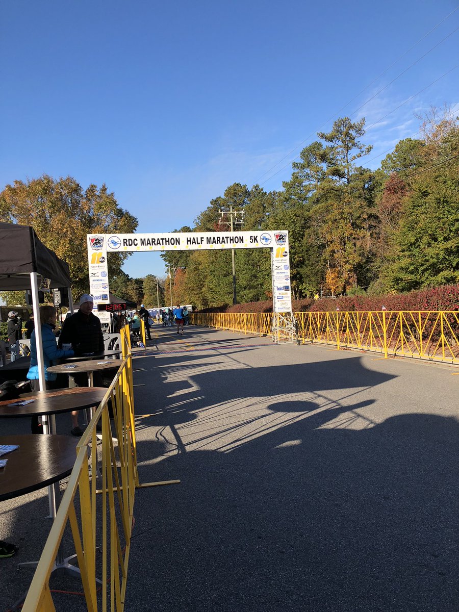 ajaydholakia's tweet photo. Sunday morning ... first sub-freezing one this season ... and what does my daughter do? Run a half marathon, that’s what! @ruhibatman #SundayMorning #RunRDC https://t.co/322tfpayfb