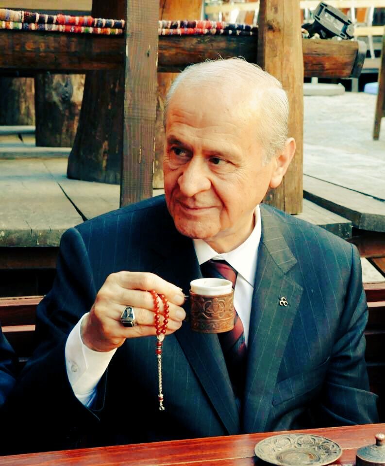 TaksitleAltiin's tweet photo. Kıymetli Büyüğümüz Sayın Devlet Bahçeli Beyefendinin Bugün Kader Mahkumu Ailelerinin Ziyaretini Hoş Görü İle Karşılayıp Şartlı Ceza İndirimi Konusunda Kesinlikle Vaz Geçmediğini ve Yeri ve Zamanı Geldiği Vakit Yasanın Çıkacağını Beyan Etti.

@dbdevletbahceli
@Hayati_Yazici https://t.co/ja3mSgylNj