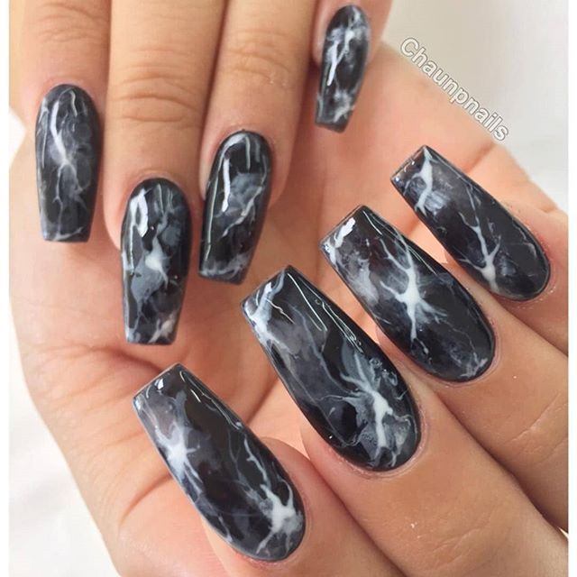 haffner_maria's tweet photo. elegant20000E L E G A N T - 🌻 .
.
.
@vanessa_nailz .
.
.
#nailboss #naildesign #nailworld #bossnails #nailmagazine #makeupblogger #make4glam #caribbean #beautitips #hairmakeupdiary #nailsfashion #women #makeup #mac #fashion #lifestyle #nailsofinstagram #nailartaddict
#viral https://t.co/ArFtZhOBmX