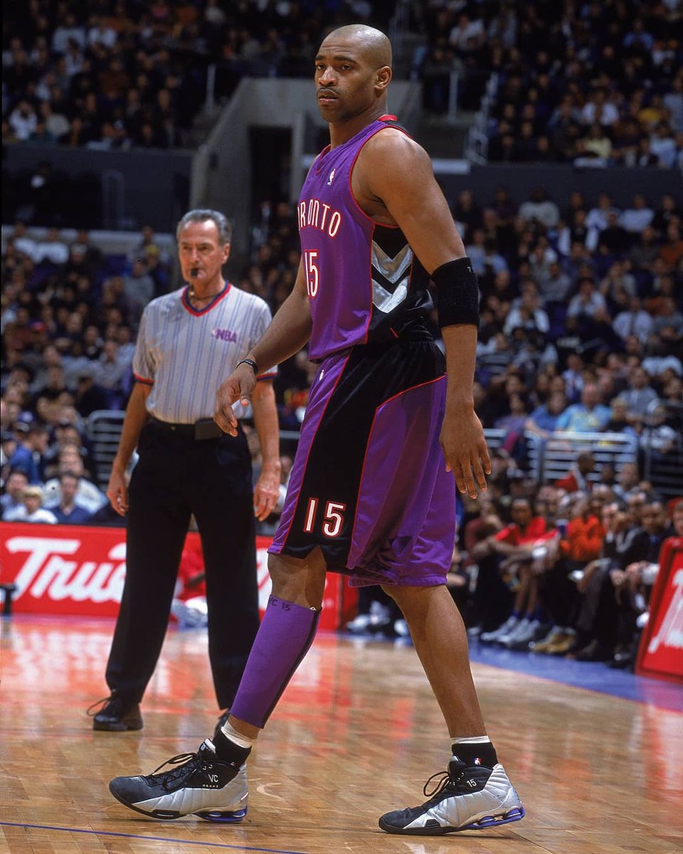 SLAMKicks's tweet photo. TALK TO ME NICE. VINCE IS BRINGING THE BB4s BACK.

Nike just announced that VC will be wearing BB4 PEs for the remainder of the season. https://t.co/1xbNbuquOs