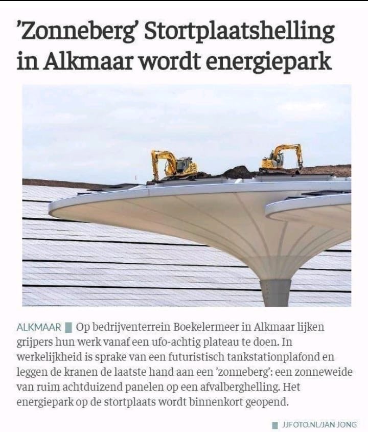 dickdewittotaal's tweet photo. Onze werknemers met graafmachines aan de slag op dit bijzondere project! https://t.co/WtC6VP8EvT