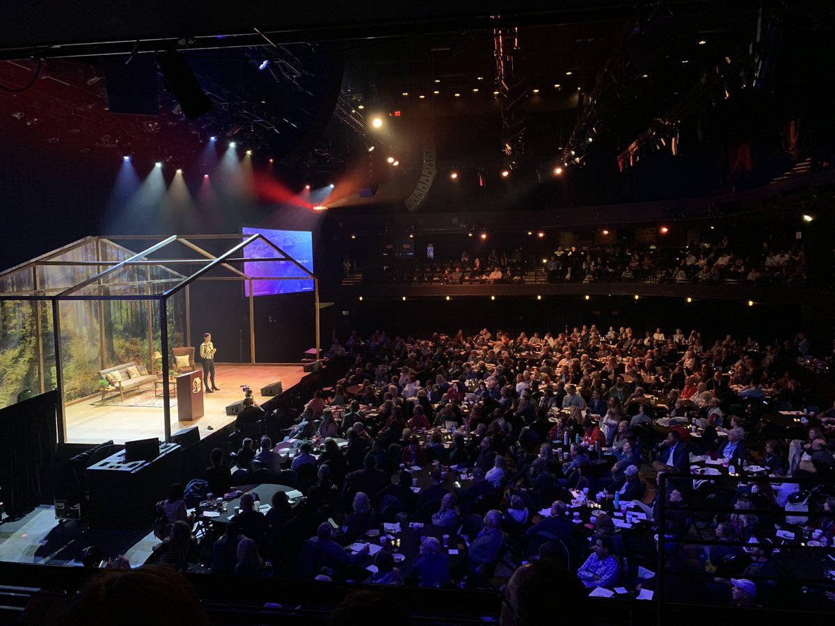 DesertRockOasis's tweet photo. Tina Weyand (Chief Product Officer of @homeaway) advocates for drone and interactive tours for guests. Check out our drone and 3D tours at https://t.co/iwfHAKl1aM #HomeAwaySummit https://t.co/qABZT1MHWI