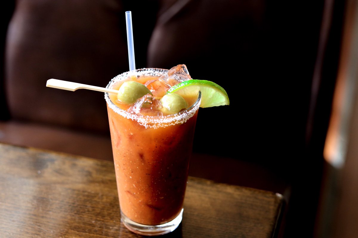 #SundayFunday! #Brunch starts at 10.