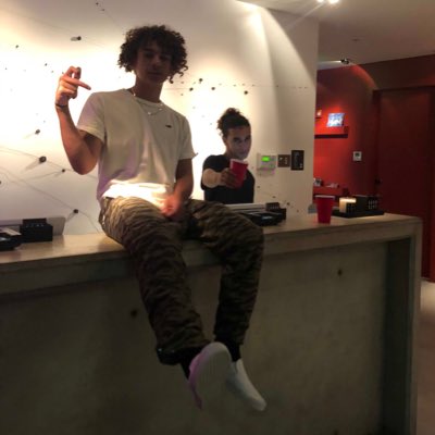 AlejandroAMZ's tweet image. LiBih🚀 #NewProfilePic