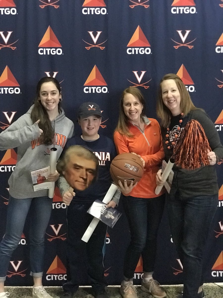 NanAddison's tweet image. Las Vegas UVA fans for their first #UVABasketball game!! #GOHOOS!