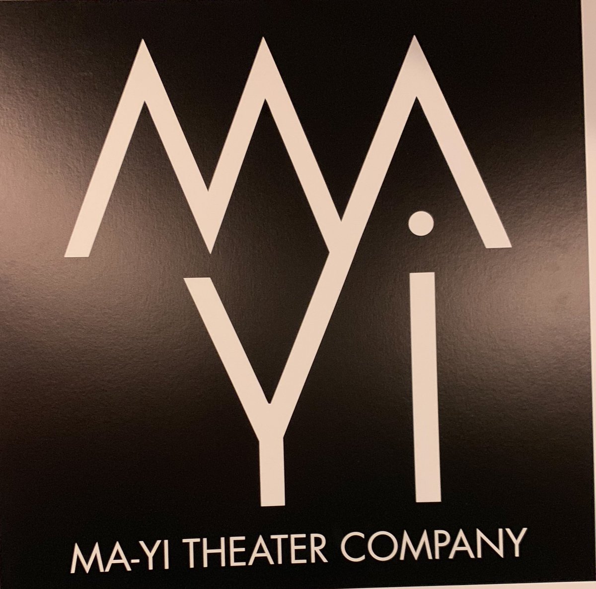 garthkravits's tweet photo. Now is the time when you walk...or run, to go see @DanielKIsaac & #ShannonTyo in the @MaYiTheater / @BarringtonStage production of #LLoydSuh's #TheChineseLady This is very limited run and not to be missed! Evocative, expertly performed, and painfully relevant. #friendsinshows https://t.co/xxARl2wIYi