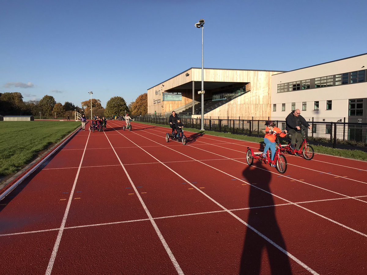 WFASurrey's tweet photo. Glad that we managed to dodge the showers this afternoon at the @WSportsbox - great session in the late Autumnal Surrey sunshine 🌞🚲 @SurreySENDLO @AllForActivity @CyclingProjects @BCSouthEast https://t.co/ZXdnSsTMos