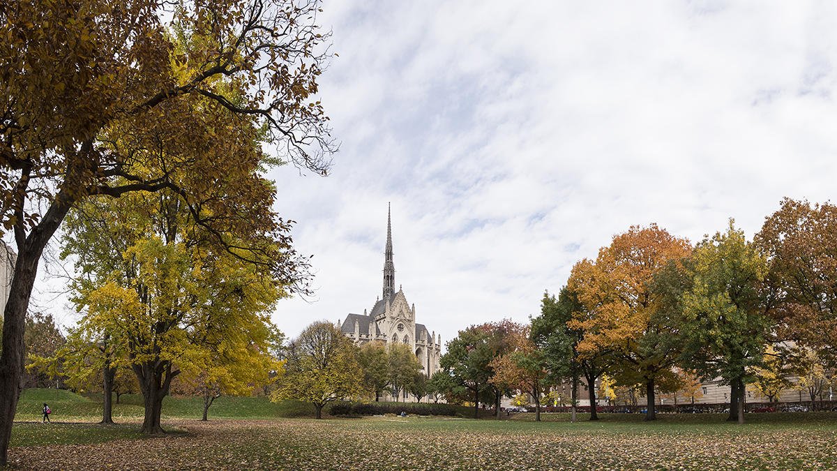 We love a good fall campus photo 😍 💙 #H2P
