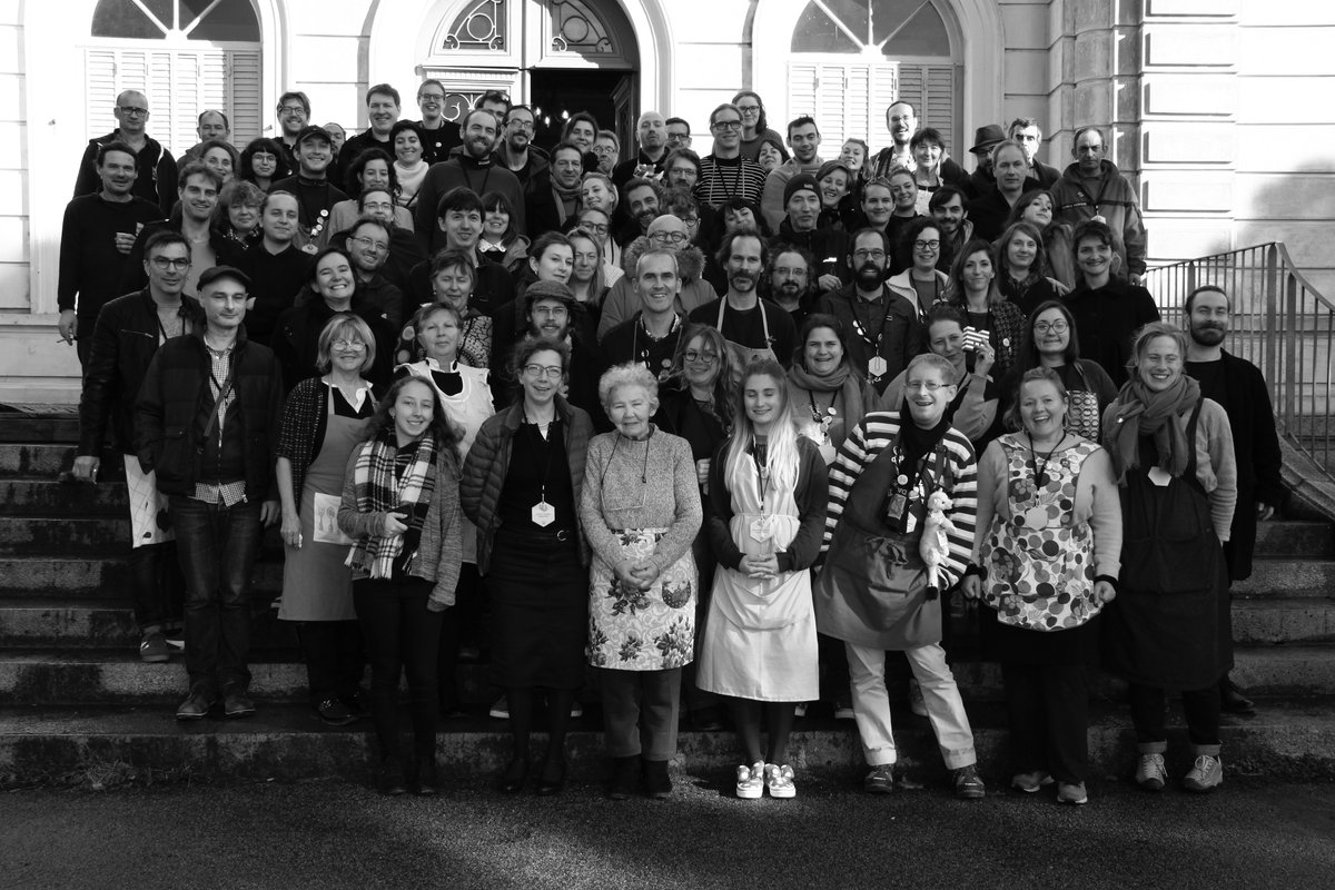 MuseomixOuest's tweet image. Museomixeurs de l'Ouest, you are wonderful 😍
Et le public nous l'a bien rendu : + de 600 visiteurs cet après midi Villa Rohannec'h #museomix #saintbrieuc !!