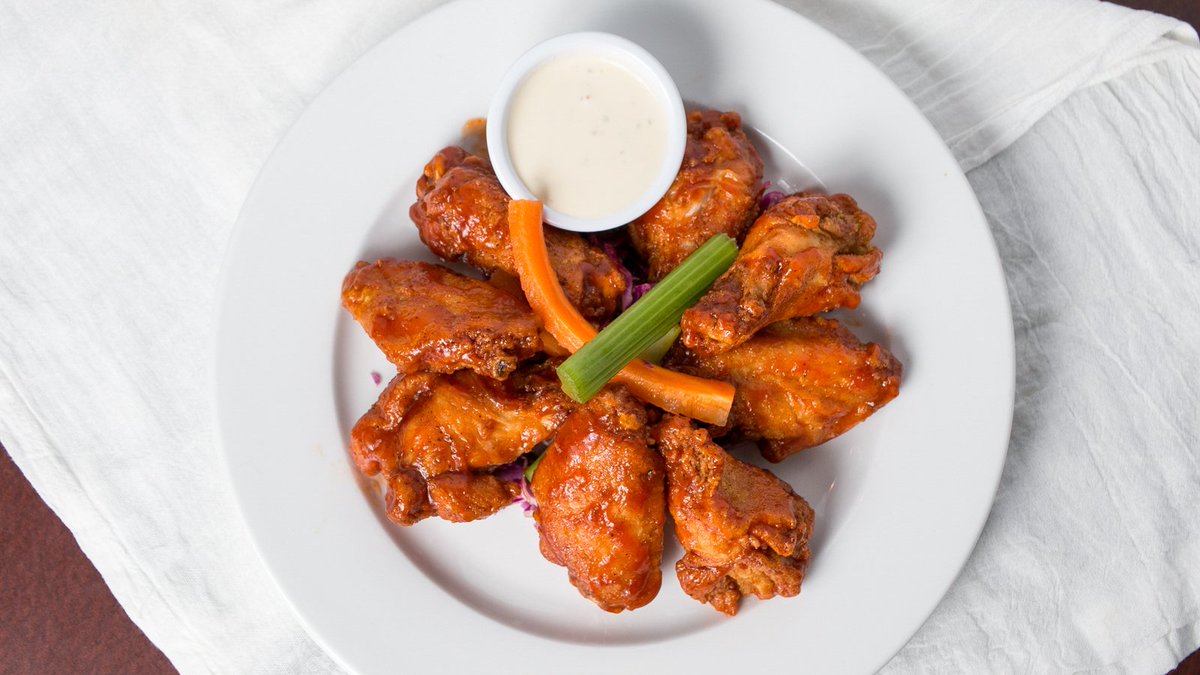 They say you shouldn't order wings on a date. We say you don't need a date to order wings. Happy #SinglesDay!
