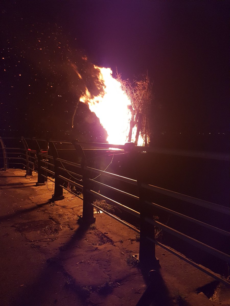 Connahs quay beacon of light #Armistice100 #thankyou100 @DeesideDotCom