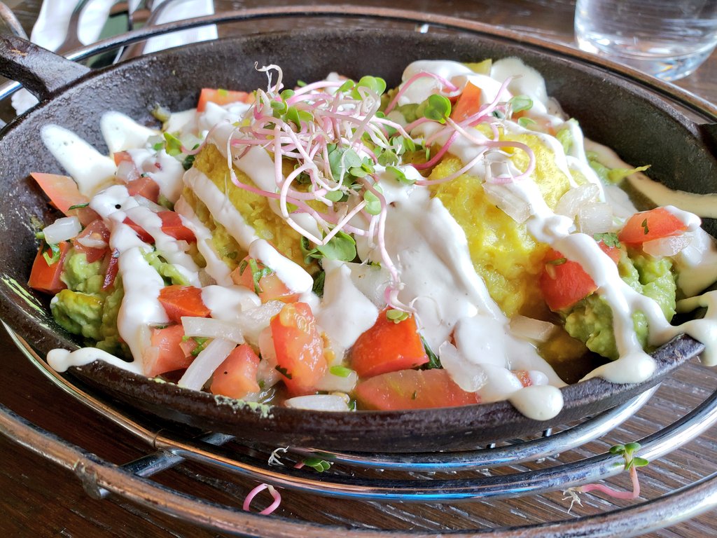 EverydayTasty's tweet photo. Huevos rancheros #vegan at Soulshine in San Diego #breakfast https://t.co/aOugwFIVhh