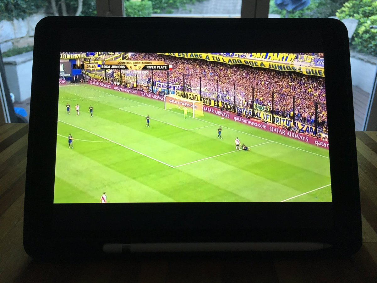 Warren_Rivas's tweet photo. Vamos @BocaJrsOficial, watching @copasudamarica final from Australia on @TheWorldGame Who you got?!#BocavsRiver #BocaRiver #CopaLibertadores2018 #CopaLibertadoresFinal https://t.co/xidIG6r78r