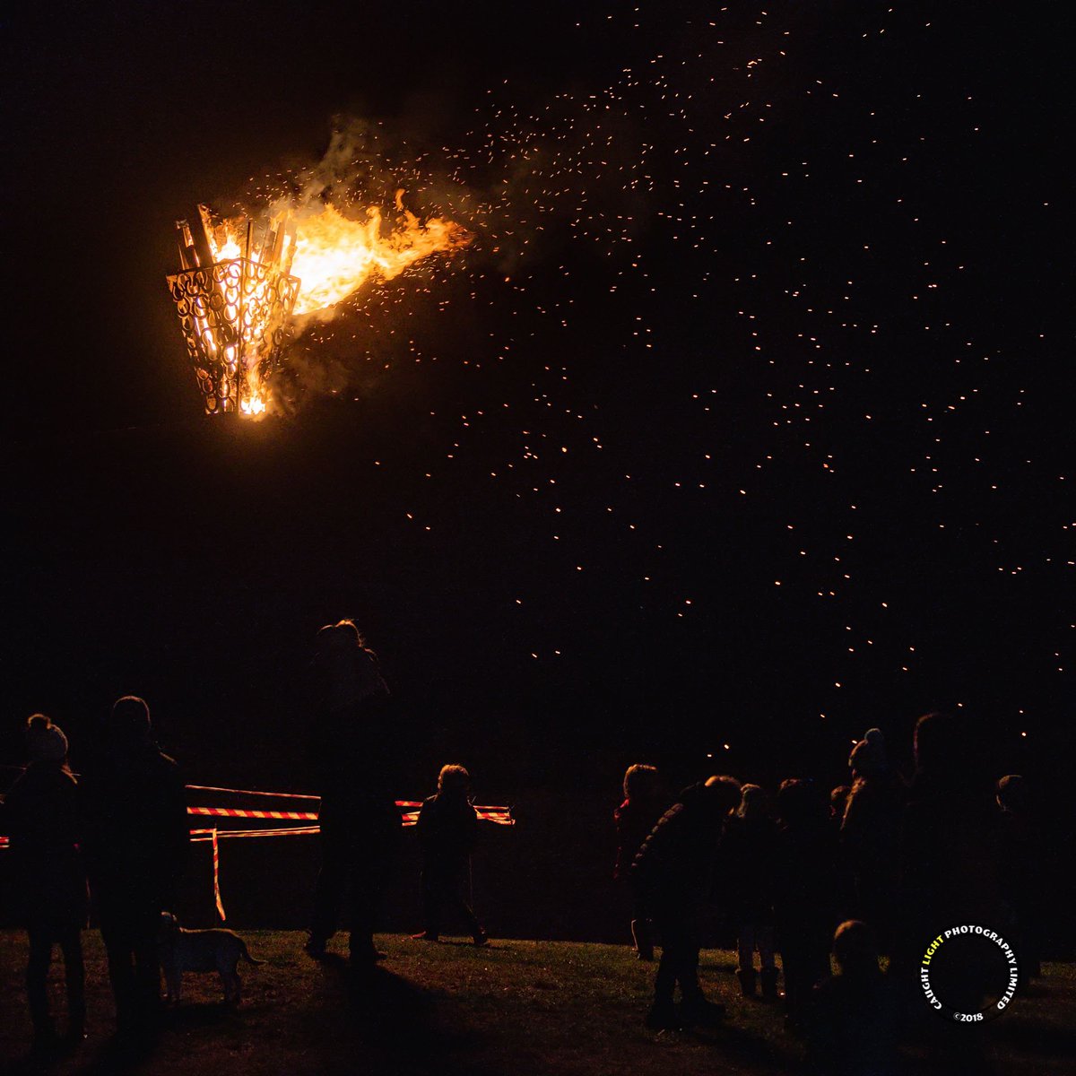 caughtlight's tweet image. A Battle’s Over #BeaconOfLight is raised above the onlookers at #Spofforth Castle in #remembrance and hope, signifying the light of peace that emerged from the darkness of war.

#Armistice100 #ArmisticeDay #RemembranceSunday #WWI #RemembranceDay2018 #RemembranceDay #LestWeForget