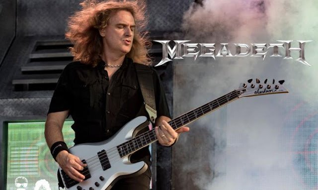 Happy birthday mr. David Ellefson
November 12, 1964

Megadeth - A Tout Le Monde
 