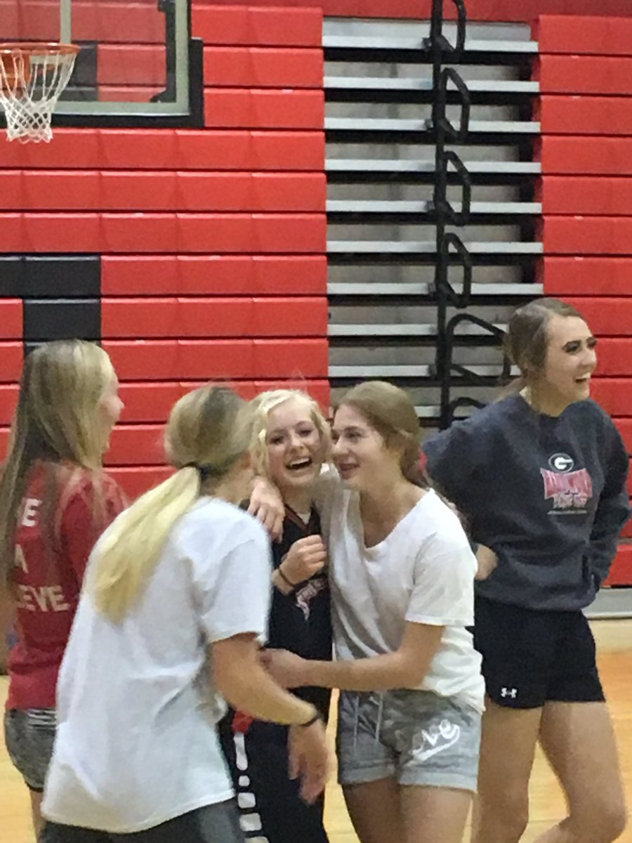 GHSwatchuswork's tweet photo. 5th annual lock-in was a success!! Can’t wait for this season with these girls! #okg #beaboutit #riseaboveit https://t.co/AzHIWv4RTy