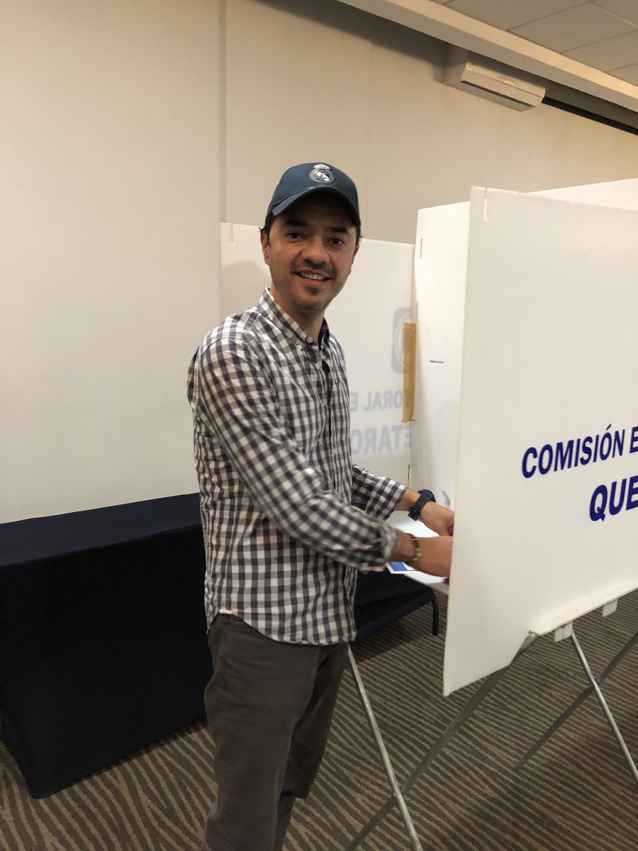 MichelTorres0's tweet photo. Ya voté #YoConMarko https://t.co/KjgbtxhNWX