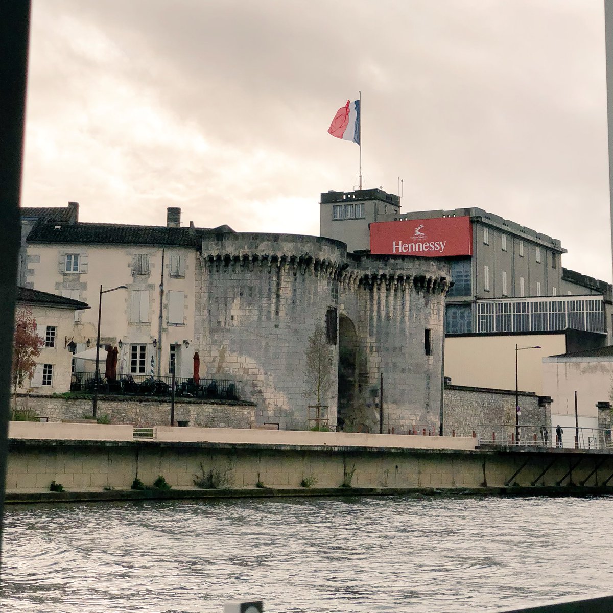 VicenteGimBev's tweet image. Many thanks to the @EIPTNetwork for an amazing congress in @UnivPoitiers. The event in Cognac was awesome!🇫🇷it has been a real pleasure sharing our experiences about IP teaching #EIPTN2018