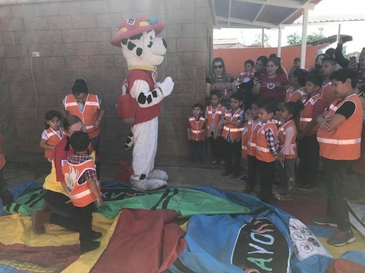 MakBombero's tweet image. Presentación para los pequeños en #FireSolutions #YaSomos2100AmiguitosDeMak #MakBomberoInfantil