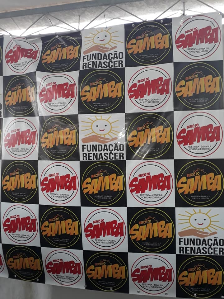 TVRestinganaWeb's tweet image. TÁ TENDO!
#BerçoDoSamba na quadra da União da Tinga. 
E o #Samba vai até a meia noite, com os músicos da nossa comunidade e também convidados.