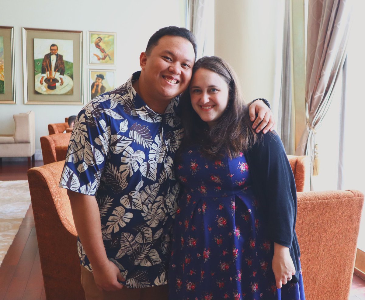 JustReadJM's tweet image. We’ve been rooting for #BeckyandAdaminPH to happen for forever and now that it’s over, I don’t know what to do with my life anymore. But really, meeting @AdamSilvera and @beckyalbertalli is definitely my most favorite thing to happen this year. B and A, I love you. 

❤️, JM.