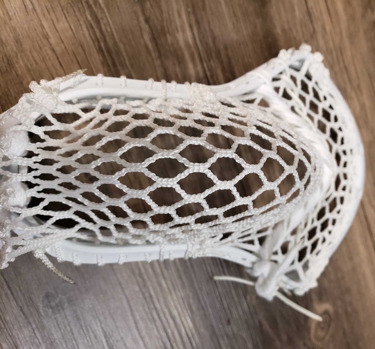 LandonVLacrosse's tweet photo. Another #StringingSunday in the books. Dialed in some @UALacrosse Command Lows and Command 2s with @EastCoastDyes Hero 2.0 Semi Soft. Kids don't know how good they have it these days with modern meshes!

#LotsofKnots #lacrosse #NarrowChannel #kidsthesedays

🥍👍🥍👏🥍 https://t.co/5hPkiv0ktO