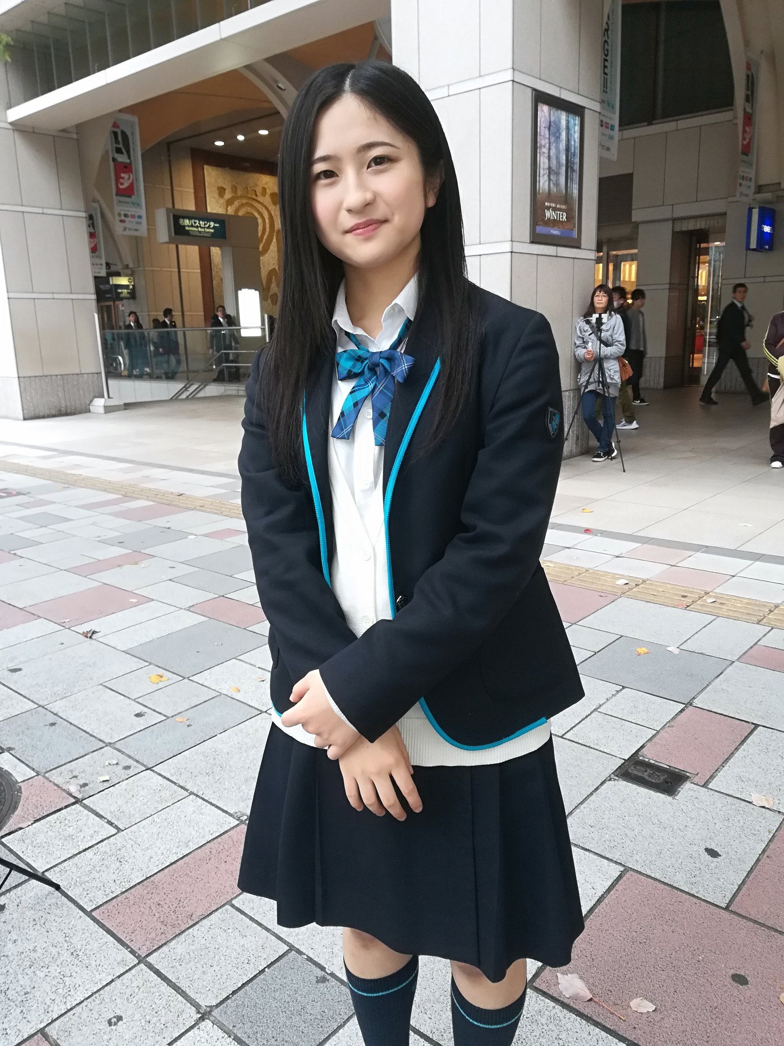 すー フォロバ 名古屋駅 路上ライブ 中村玲奈