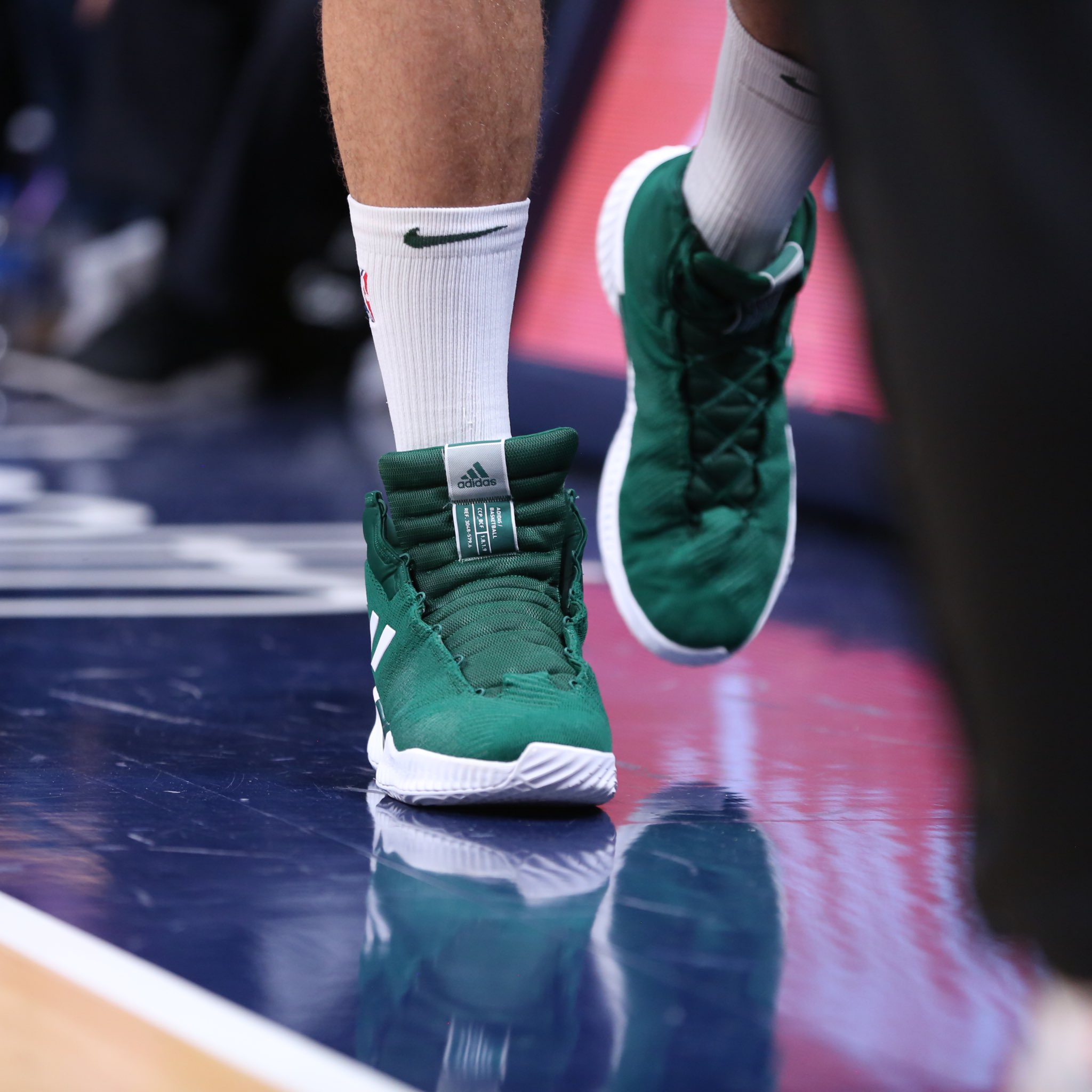 Brook lopez shoes hotsell