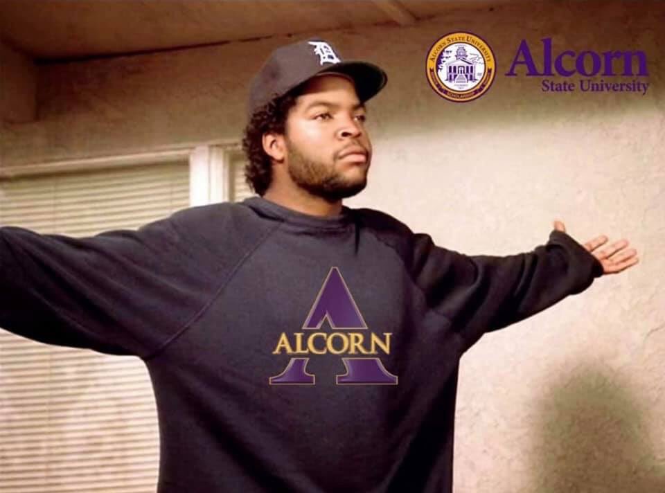 blunote4l's tweet photo. Mood for #SoulBowl 💜💛 https://t.co/oIlNjYUNNP