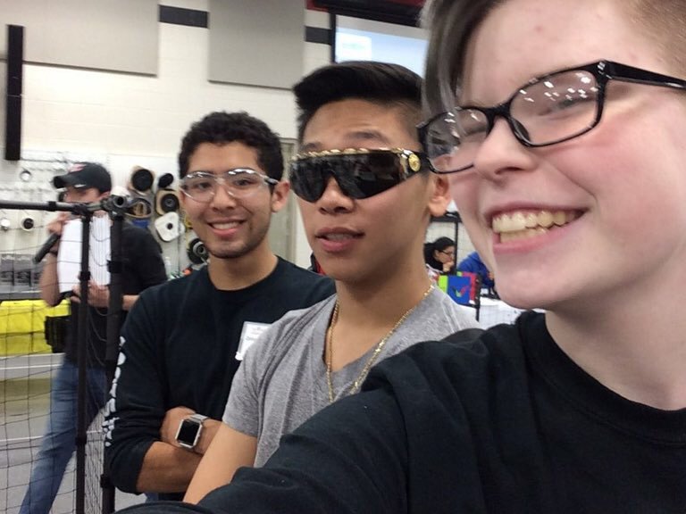 TigerTimesTHS's tweet image. The Texas High Robotics team traveled to Greenville for competition this weekend. Tigers advanced to elimination rounds during competition. 🐅🔧 Photos submitted by Adrian Tran #tigerrobotics #texashigh